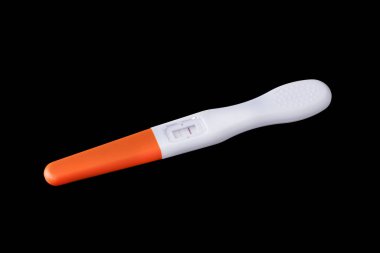 Pozitif hamilelik testi siyah üzerine izole edildi.