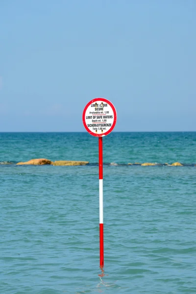 Señal de playa - Mar Mediterráneo — Foto de Stock