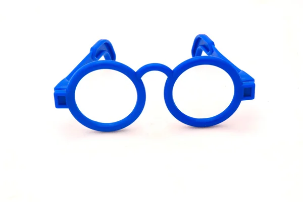Occhiali di plastica blu giocattolo medico — Foto Stock