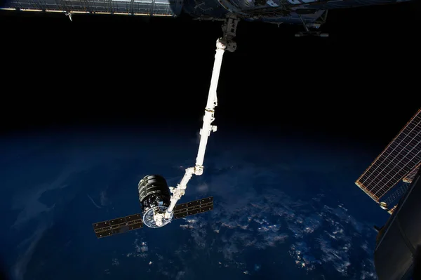 Canadarm2 Station Spatiale Internationale Prépare Libérer Engin Commercial Orbital Sciences — Photo