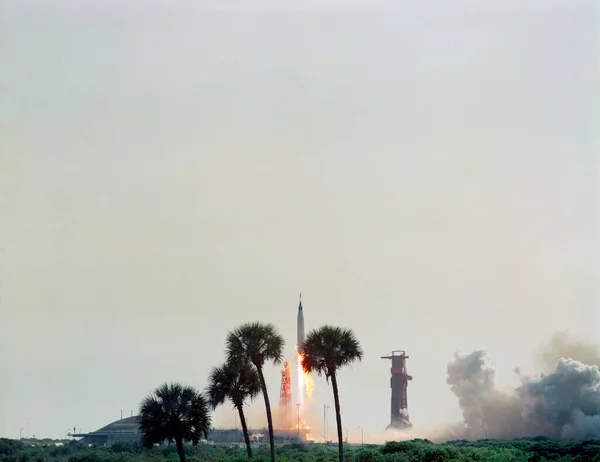 Запуск Меркурия Атласа Мая 1963 Года Фоновым Шаблоном Астронавта Гордона — стоковое фото