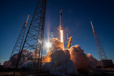 Roket fırlatma arka plan şablonu. Bu görüntünün unsurları Nasa tarafından desteklenmektedir