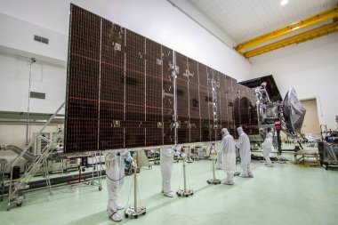 Astrotech arkaplan şablonunda temiz oda ortamında - bu görüntünün unsurları Nasa tarafından desteklenmektedir