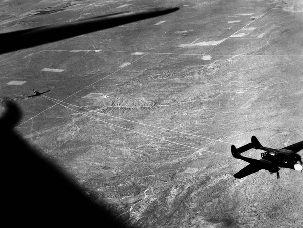 Fotógrafo Naca Northrop 61A Viúva Negra Rebocando 51B Para Liberar — Fotografia de Stock