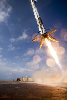 roket fırlatma arkaplan şablonu - bu resmin elemanları NASA tarafından desteklenmektedir