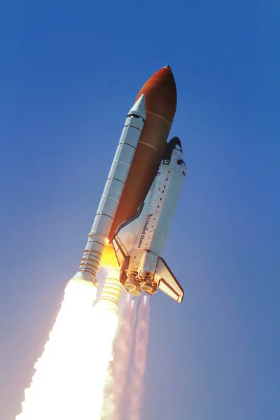 Space Shuttle Atlantis Its Four Member Sts 135 Crew Head — Stock Photo, Image