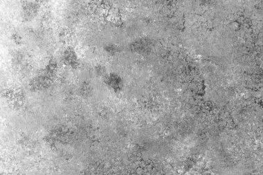 Çarpıcı benekli deseni ve kontrastı olan siyah ve beyaz desenli duvar