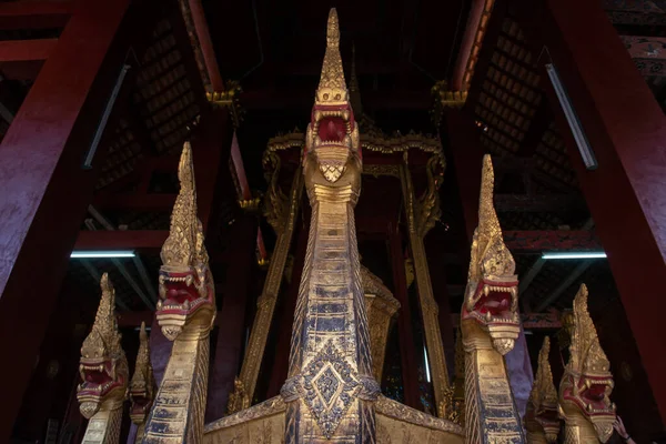 Chiatta Cerimoniale Con Teste Naga Mantenere Wat Xieng Thong Luang — Foto Stock