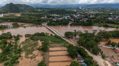 Yagi kasırgasının ardından Chiang Rai bölgesinin havadan görüntüsü Güneydoğu Asya 'yı kasıp kavurdu..