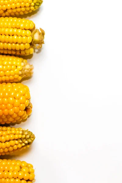 Boiled Yellow Sweet Corn White Background Texture Creative Food Swings — Stock Photo, Image