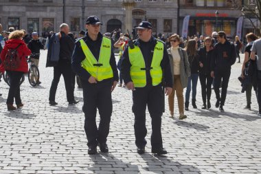 Wroclaw bölgesindeki protesto demokrasi savunma destekçileri Komitesi