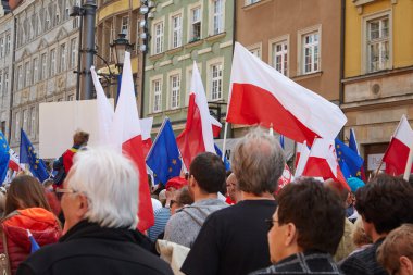 Wroclaw bölgesindeki protesto demokrasi savunma destekçileri Komitesi