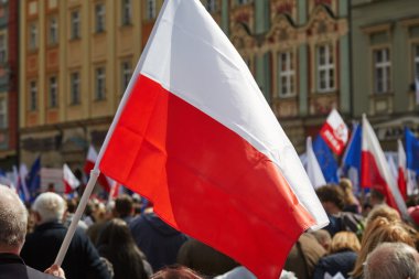 Wroclaw bölgesindeki protesto demokrasi savunma destekçileri Komitesi