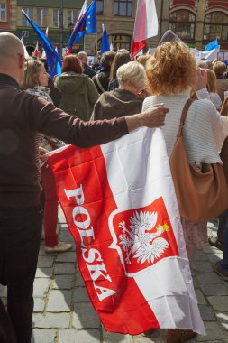 Wroclaw bölgesindeki protesto demokrasi savunma destekçileri Komitesi