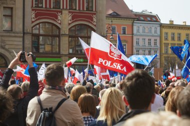 Wroclaw bölgesindeki protesto demokrasi savunma destekçileri Komitesi