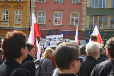 Wroclaw bölgesindeki protesto demokrasi savunma destekçileri Komitesi