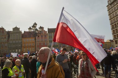 Wroclaw bölgesindeki protesto demokrasi savunma destekçileri Komitesi