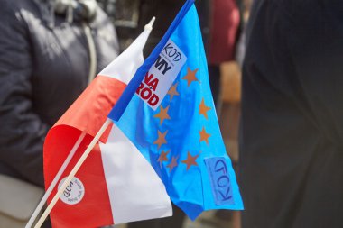 Wroclaw bölgesindeki protesto demokrasi savunma destekçileri Komitesi