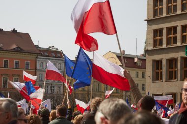 Wroclaw bölgesindeki protesto demokrasi savunma destekçileri Komitesi
