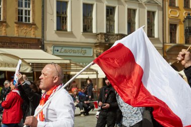 Wroclaw bölgesindeki protesto demokrasi savunma destekçileri Komitesi