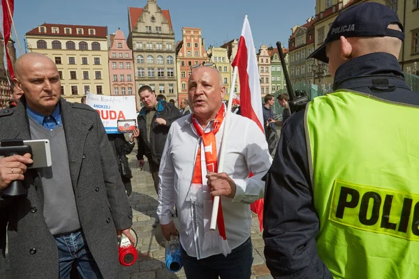 Комітет оборонного демократії прихильників протестують у Вроцлаві — стокове фото