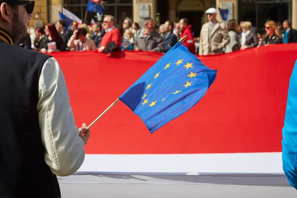 Committee for the Defence of Democracy supporters protesting in Wroclaw — Stock Photo, Image