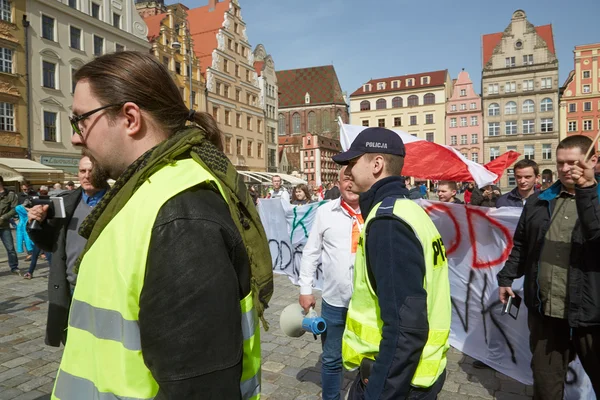 Комитет по защите демократии протестует во Вроцлаве — стоковое фото