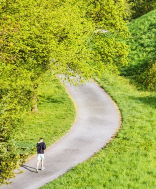 Yol çalışan