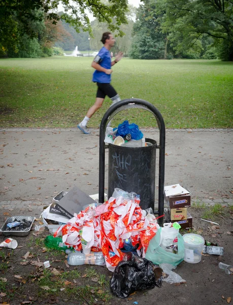 Aftermath of barbecue — Stock Photo, Image