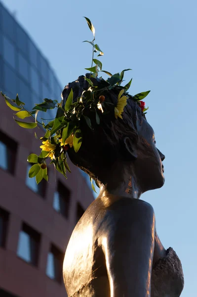 Contemporary statue in Wroclaw, Poland — Stock Photo, Image