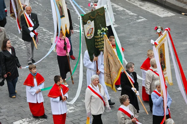 Procesión religiosa en Wroclaw celebrada el 22 de mayo de 2008 en Wroclaw, Polonia —  Fotos de Stock