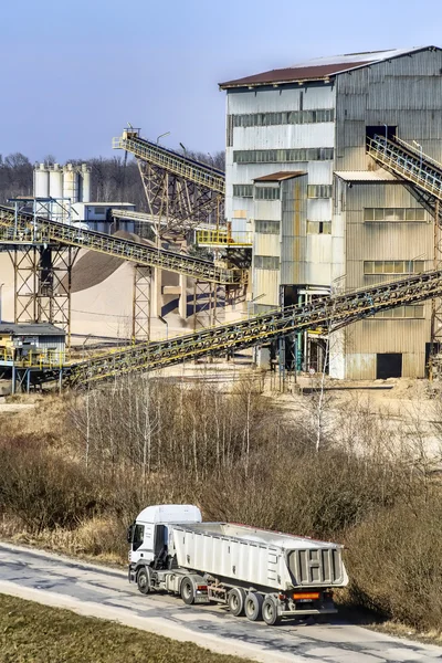 Sandverarbeitungsanlage — Stockfoto