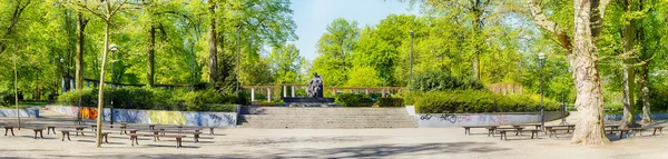 Panoramautsikt över parken — Stockfoto