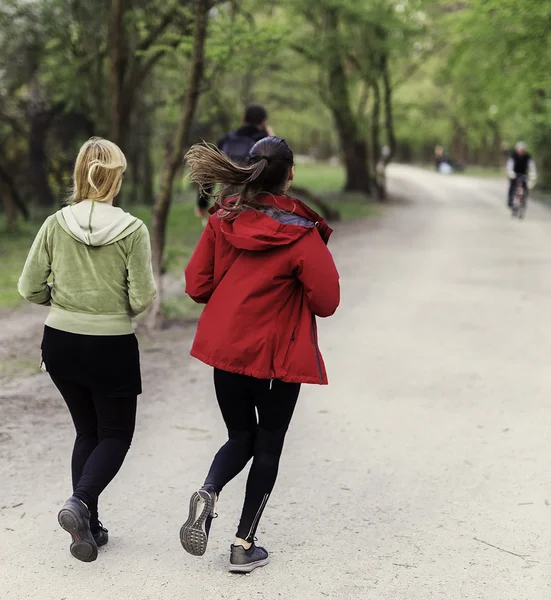 Jovem jogger feminino — Fotografia de Stock