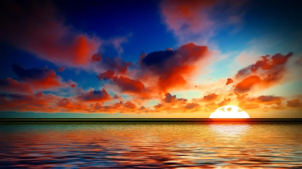 Belo pôr do sol sobre o mar — Fotografia de Stock