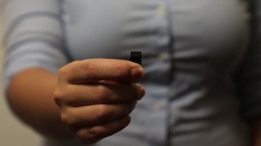 kadın sd kartta bulunur