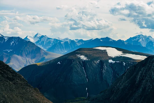Atmosferico Scenario Alpino Montagne Rocciose Con Ghiacciaio Rocce Innevate Negli — Foto Stock