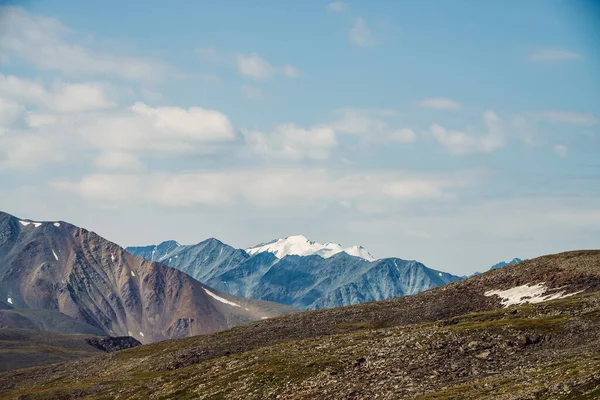 Scénická Krajina Velkým Pohořím Ledovcem Sníh Vrcholu Obrovského Horského Hřebene — Stock fotografie