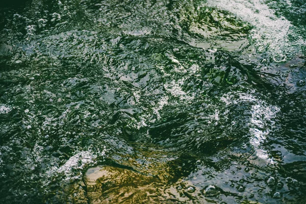 Zelený Vodní Povrch Bublinami Zblízka Pozadí Zelené Limonády Pít Vodu — Stock fotografie