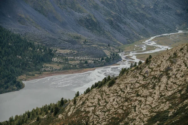 Vue Surréaliste Sur Vallée Fantastique Avec Lac Montagnes Colline Texturée — Photo