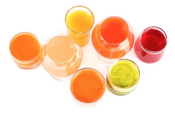Óculos Com Vegetais Orgânicos Frescos Sucos Frutas Isolados Branco Dieta — Fotografia de Stock