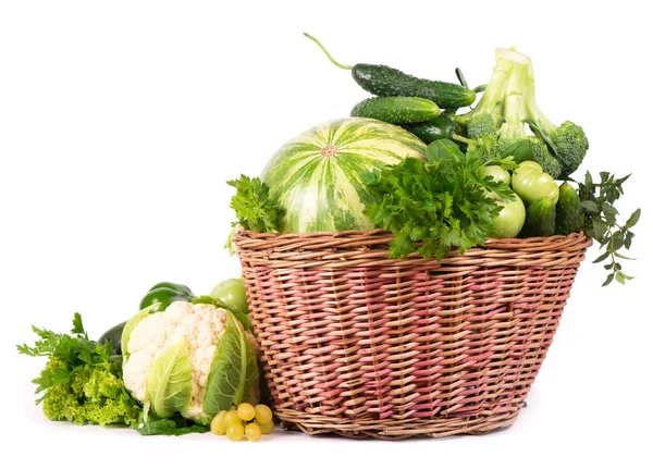 Légumes Verts Frais Dans Panier Osier — Photo
