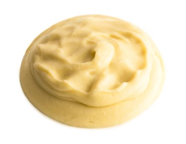 Beyaz tabakta izole edilmiş patates püresi