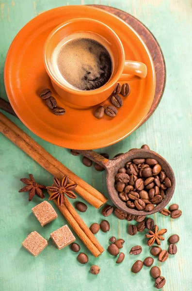 White Cup Hot Coffee Milk Foam Cinnamon Star Anise Coffee — Stock Photo, Image