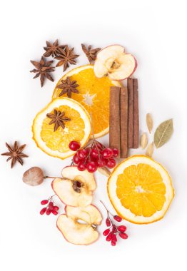 Noel baharat ve kurutulmuş portakal sliceson