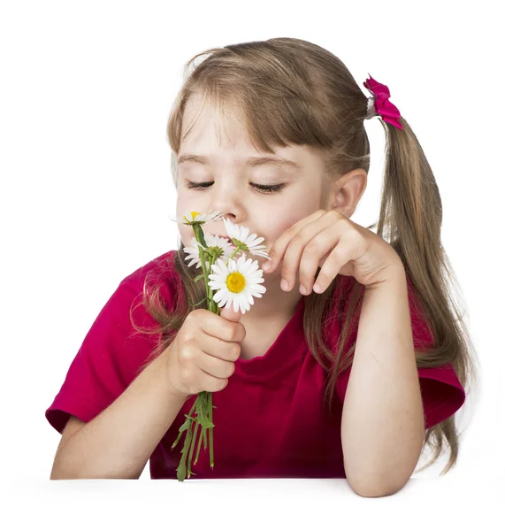 Niña rubia con un ramo de flores —  Fotos de Stock