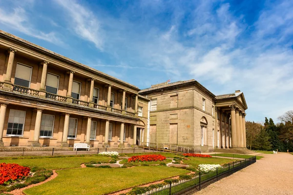 Tatton old hall villa in cheshire, uk — Stockfoto