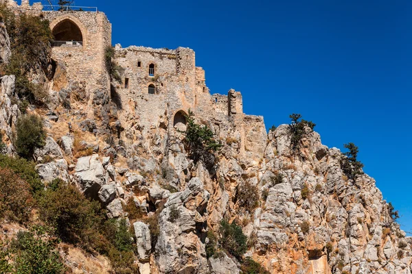 Ruines of medieval castle in Cyprus. — Stock Photo, Image