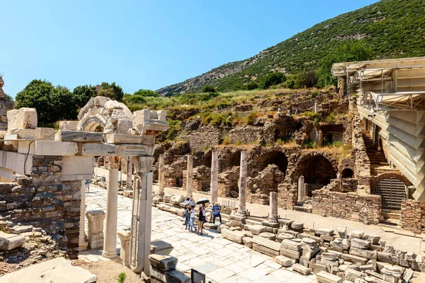 Izmir Turquia Junho 2019 Trabalho Restauração Curso Antigo Sítio Arqueológico — Fotografia de Stock