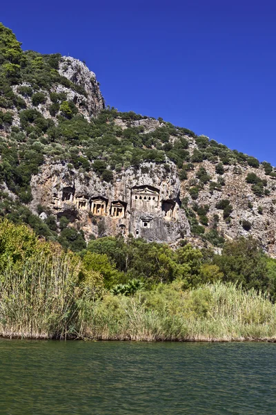 Dalyan skalní hrobky. — Stock fotografie